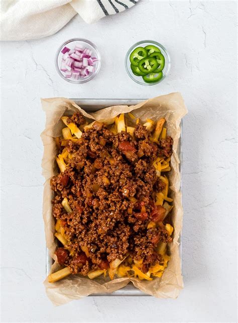 Loaded Chili Cheese Fries - Foodie and Wine