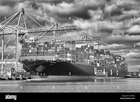 Black White Image Of The Ultra Large Metre Uasc Container Ship