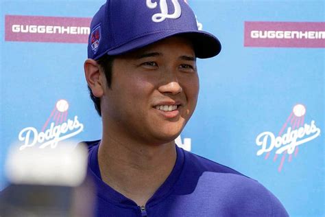 大谷翔平結婚で「号外」メルカリで転売 無料の新聞を高額でも購入するファン心理 J Cast ニュース【全文表示】