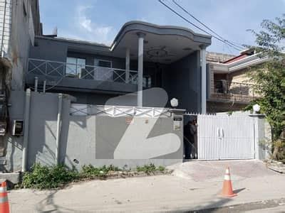 Marla Old Semi Commercial House Available For Sale Satellite Town