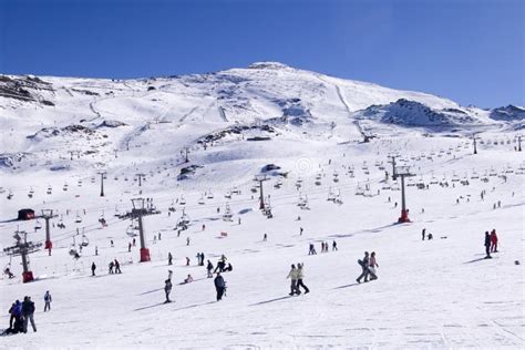 Panorama Della Stazione Sciistica Campestre Somport In Francese Pirenei