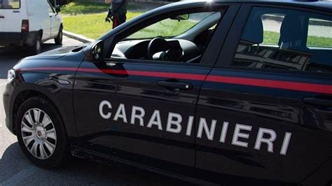 Alla Guida In Stato Debbrezza Provoca Incidente A Cerreto Denunciato