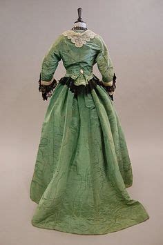 43 Victorian green arsenic dresses ideas in 2023 | victorian fashion ...