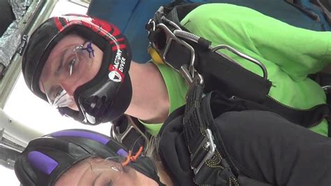 Leah Goes Skydiving At Chambersburg Skydiving Center In Chambersburg