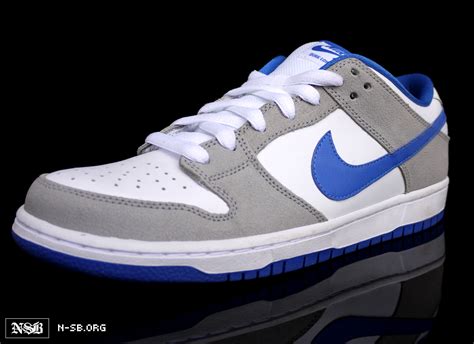 Nike SB Dunk Low - Varsity Royal / White - Summer 2012 | Complex