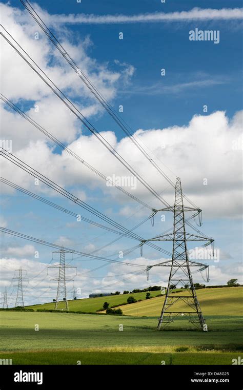 Electricity Pylons High Resolution Stock Photography And Images Alamy