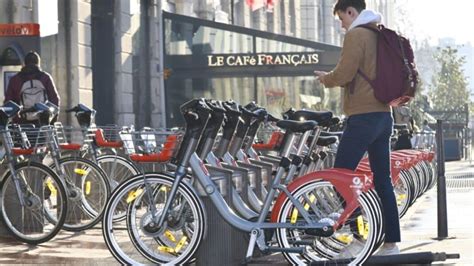 A Lyon gros succès des vélos en libre service Mobiwisy