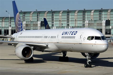 United Airlines Boeing N Ua Just Pushed Back Fro Flickr