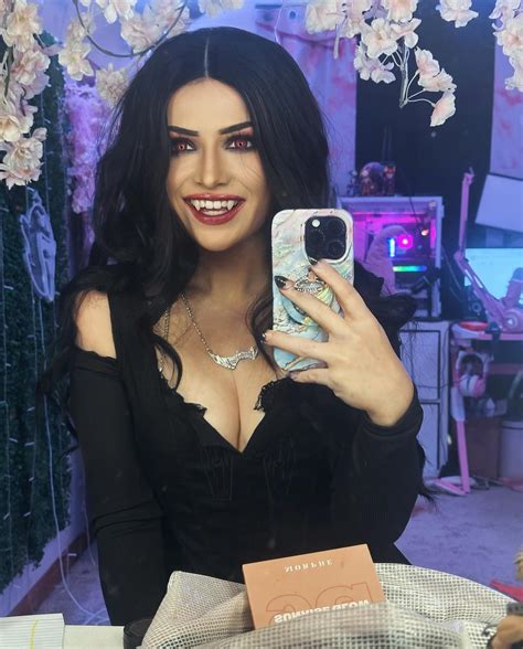 ASMR Shanny (@asmrshanny) • Instagram photos and videos