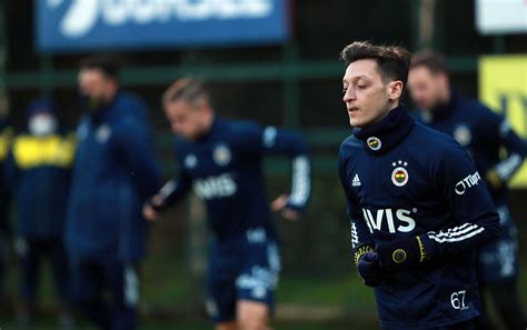 Mesut Ozil Joins Fenerbahce Squad That's Full Of Forgotten Talent