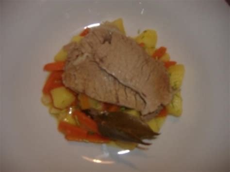 Kalbstafelspitz mit Bouillonkartoffeln und grüner Sauce Rezept