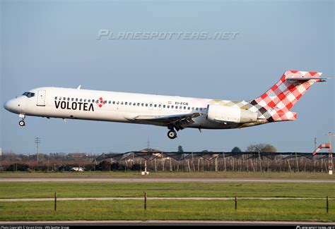 EI FCB Volotea Airlines Boeing 717 2BL Photo By Varani Ennio VRN