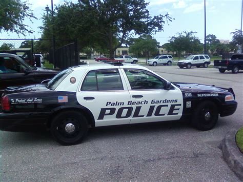 copcar dot com - The home of the American Police Car - Photo Archives