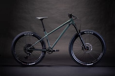 Commencal News Pinkbike Field Test Commencal Meta Ht Am Ride