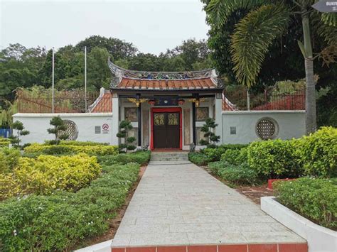 Poh San Teng Temple Hang Li Po Well Melaka Warrior Monument