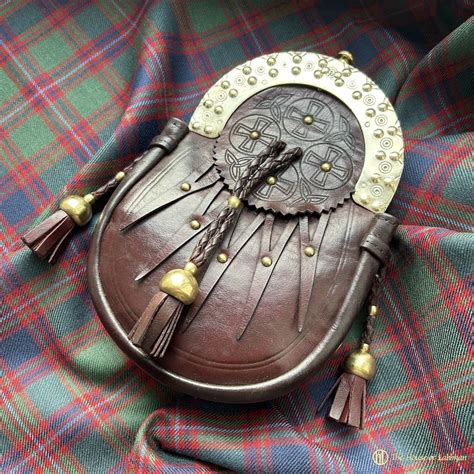 Culloden Pattern Brass Cantle Sporran — The House Of Labhran