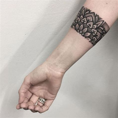 Armband Tattoo 60 Awesome Ideas For A Perfect Armband Tattoo