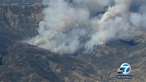 Firefighters Battle 600 Acre Wildfire Near Agua Dulce Abc7 Los Angeles