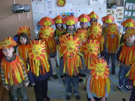 Carnaval Ecole De St Jean Le Vieux Preschool Crafts Diy Crafts For