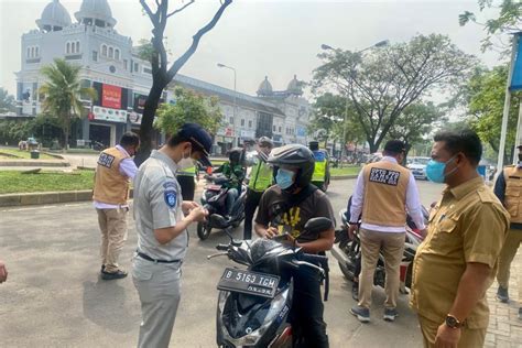 Samsat Kelapa Dua Gelar Operasi Gabungan Razia Pajak Kendaraan Bermotor