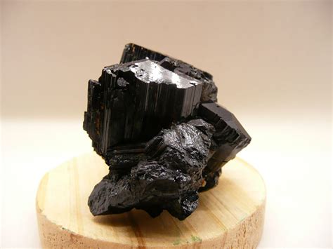 Tourmaline noire de Madagascar Aux trésors de la Terre