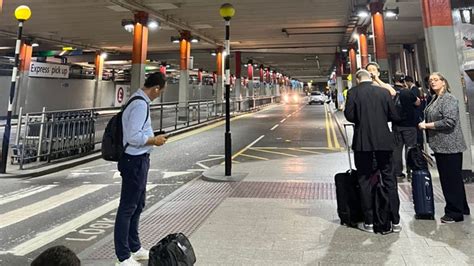 Gatwick Airport Flights Cancelled Delayed Or Diverted Due To Staff