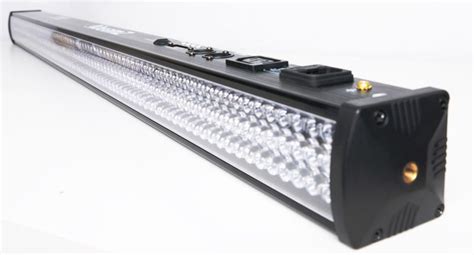 Belka oświetleniowa LED BAR BeamZ LCB 252