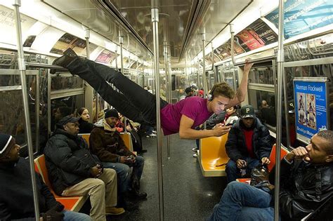 Yes Like A Baauuusss Dancers Among Us Crazy People Nyc Subway