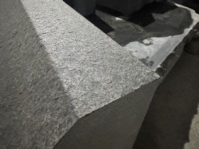 Basalt Products Sawn Cut Kerbstone Products Black Kerbstone Products