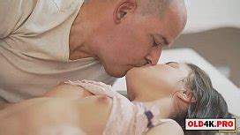 Hot Brunette Seduces Grandpa And Fucks Him On The Couch XNXX