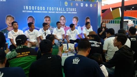 Enam Pesepakbola Tanah Air Berbagi Pengalaman Di Prj Bersama Indofood