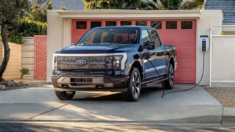 Ford F 150 La Pick Up Que Puede Dar Luz A Una Casa Por Tres Días