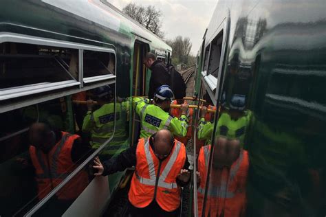 Lorry Smashes Into Dulwich Bridge Narrowly Missing Packed Train