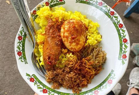 Tempat Makan Nasi Kuning Favorit Di Surabaya