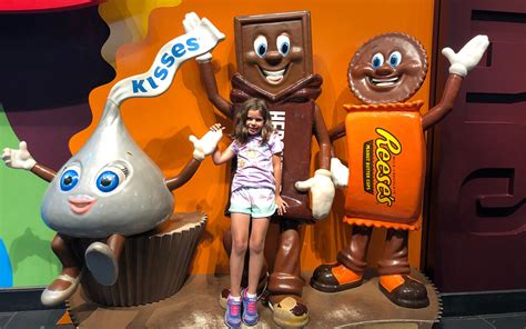 10+ Not-To-Miss Reasons To Visit Hershey's Chocolate World - Sunshine ...