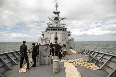 New Zealand Frigate Arrives in Australia for Rare Missile Firing ...