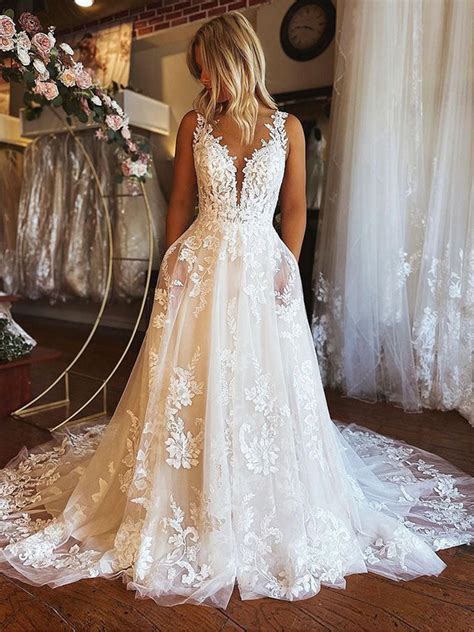 V Neck Open Back Ivory Lace Long Prom Wedding Dresses With Train Ivor