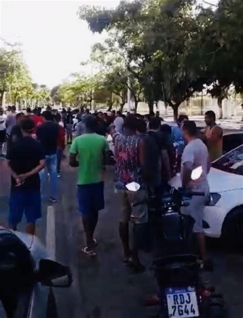 IlhÉus Motoristas De Aplicativo Fazem Protesto Pela Morte Do Colega