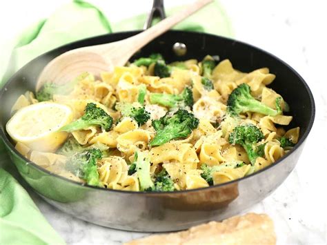 Superenkel pasta med broccoli och parmesan Köket se