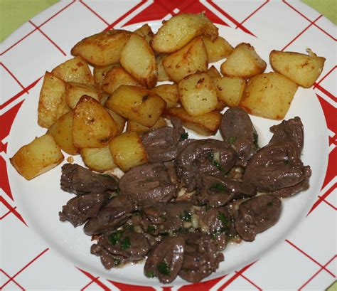 Coeurs de canard et pommes de terre à la sarladaise amafacon