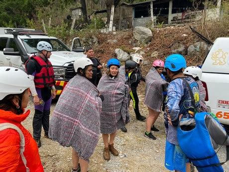 Protección Civil rescata a grupo de 20 senderistas en un recorrido a