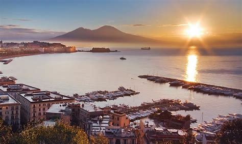 Sai perché Napoli viene definita Città del Sole