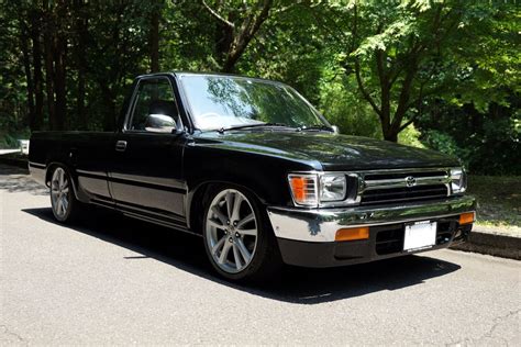 5th Generation Toyota Pickup Louise Abts