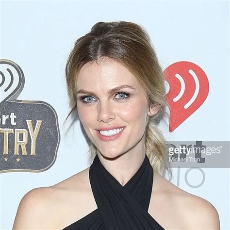 Brooklyn Decker Sexy And Hot Bikini Pictures Woophy