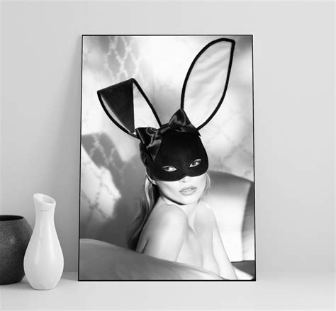 Kate Moss Black and White Poster, Kate Moss Digital Download, Feminist ...