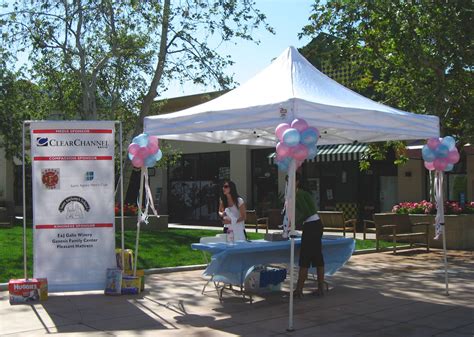 Tent Balloon Clusters