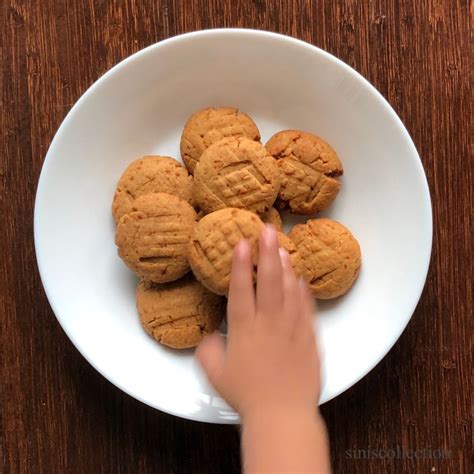 Easy Eggless Peanut Butter Cookies