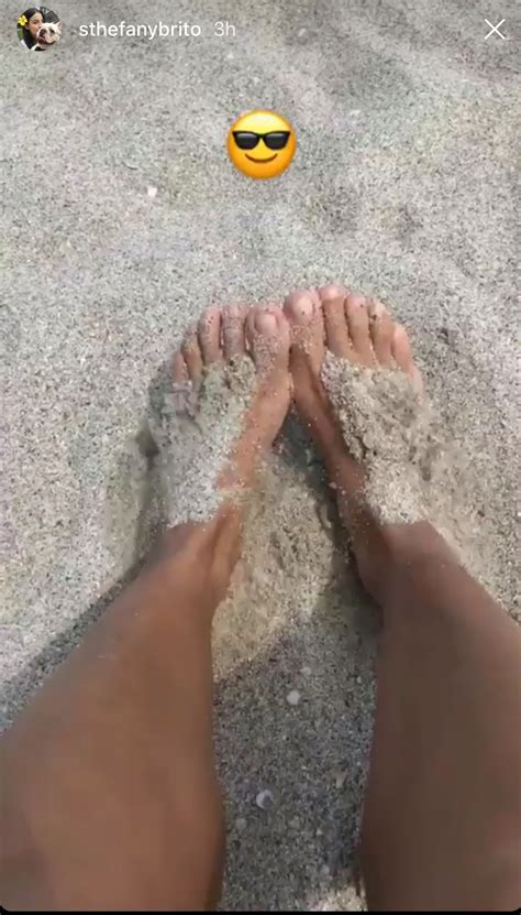 Sthefany Britos Feet