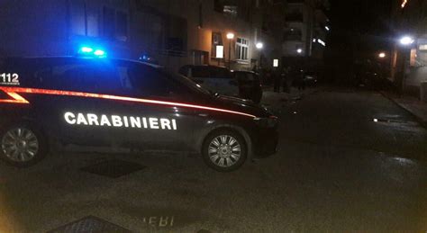 Marito E Moglie Uccisi A Coltellate In Casa I Cadaveri Scoperti Dalla