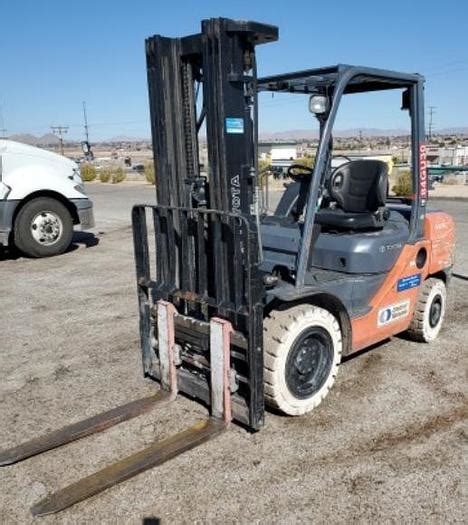 Used Toyota Fgu Lbs Warehouse Forklift For Sale In California